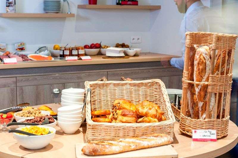 Brit Hotel Toulouse Colomiers - L'Esplanade Ресторант снимка