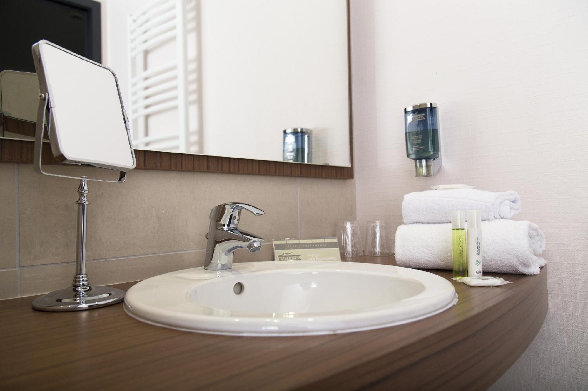 Brit Hotel Toulouse Colomiers - L'Esplanade Екстериор снимка