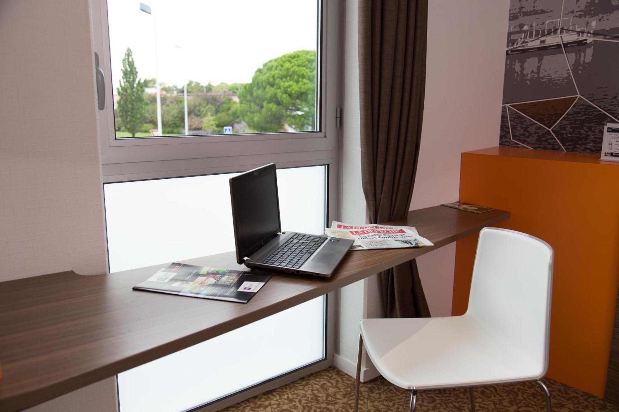 Brit Hotel Toulouse Colomiers - L'Esplanade Екстериор снимка