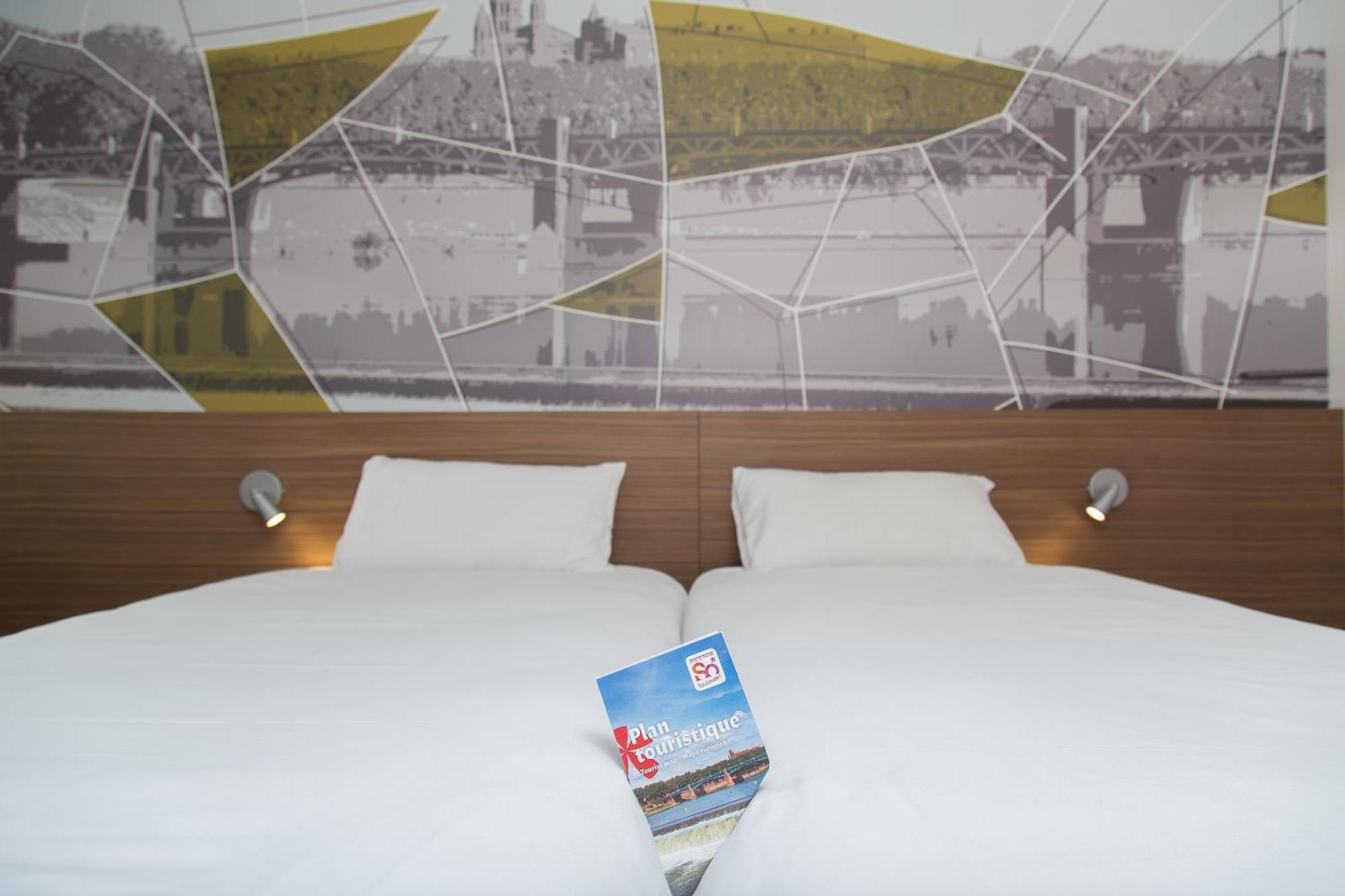 Brit Hotel Toulouse Colomiers - L'Esplanade Екстериор снимка