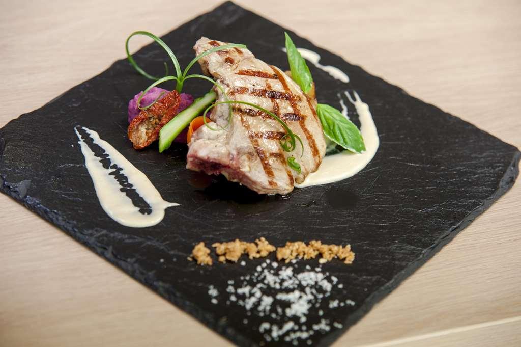 Brit Hotel Toulouse Colomiers - L'Esplanade Ресторант снимка